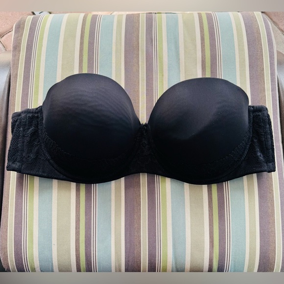 Torrid Bra Womens Size 42D Black Strapless Push Up Bra Underwire Black Lace - Picture 2 of 8